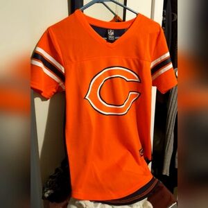 Women's Chicago Bears Jersey t-shirt size small.  Like new